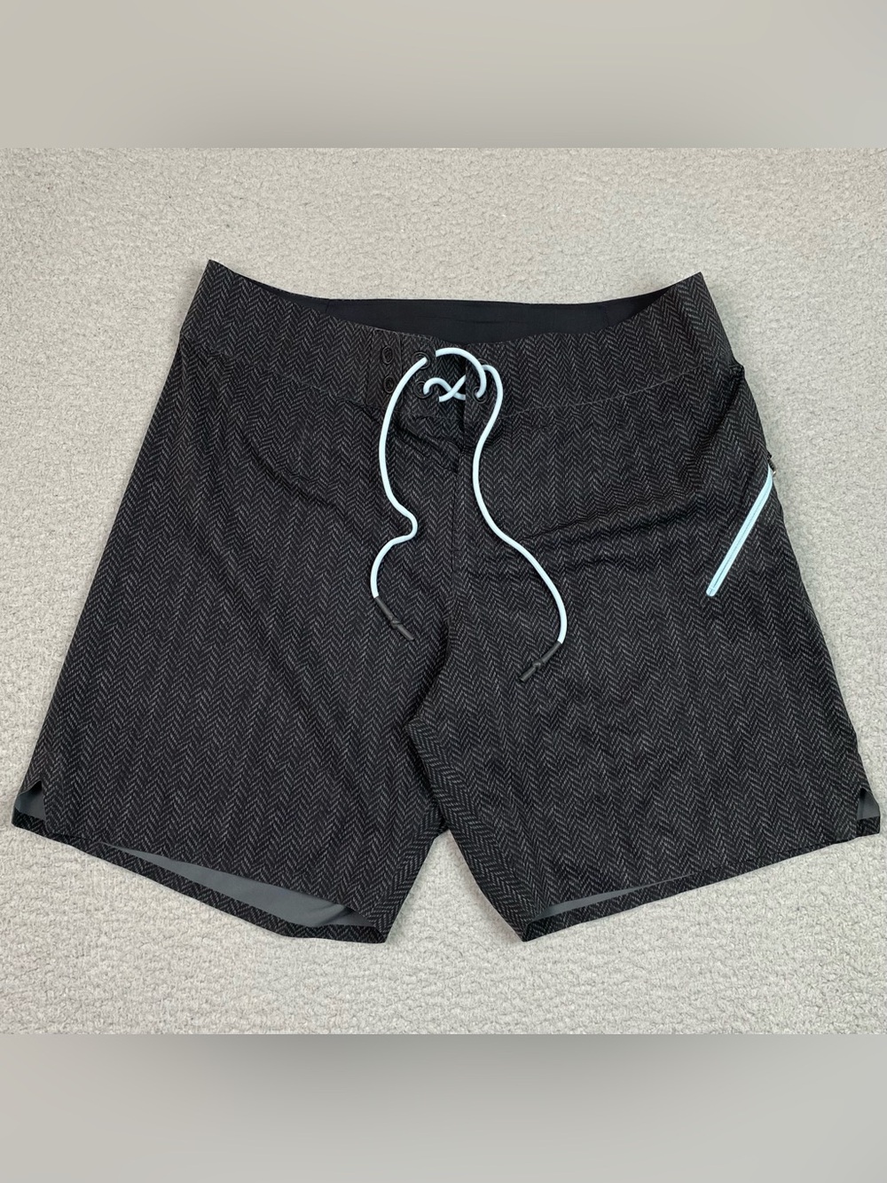 Lululemon Board Shorts Men's Size 34 Beach Swim Surf Linerless Summer EUC